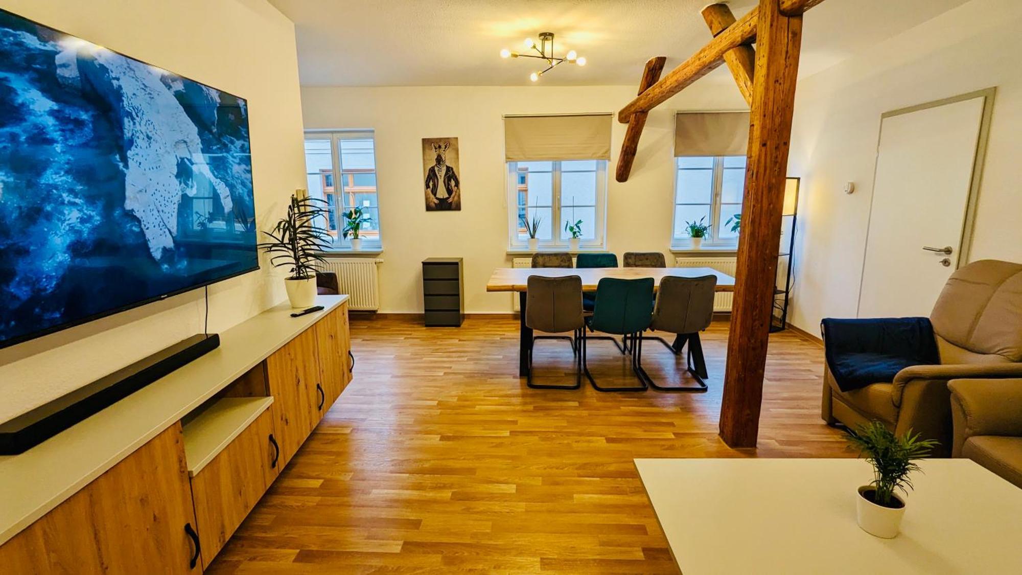 Die Arche - Eigene Haushaelfte Im Stadtzentrum Arnstadt Exterior foto